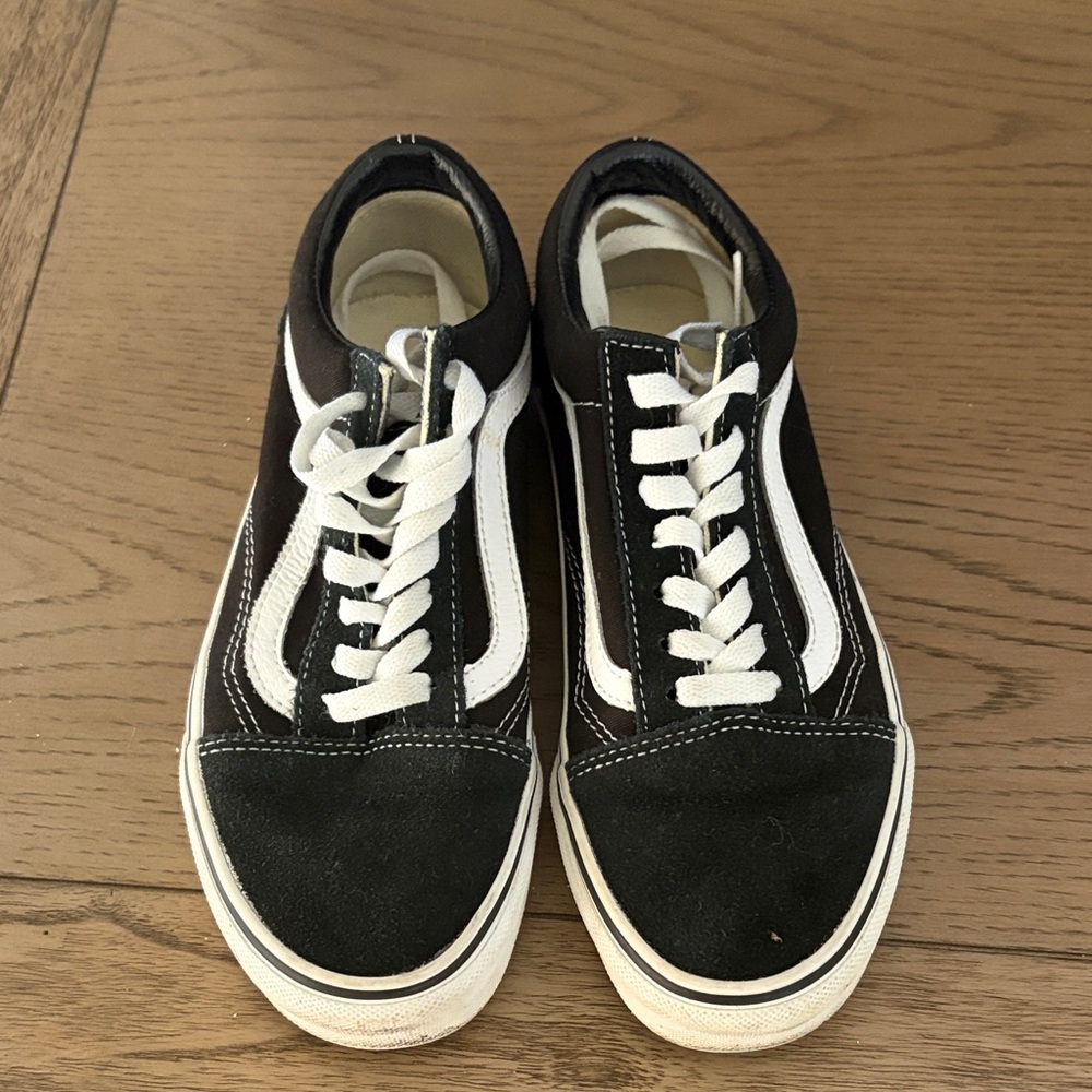 Vans Men's Classic Black and White Sneakers